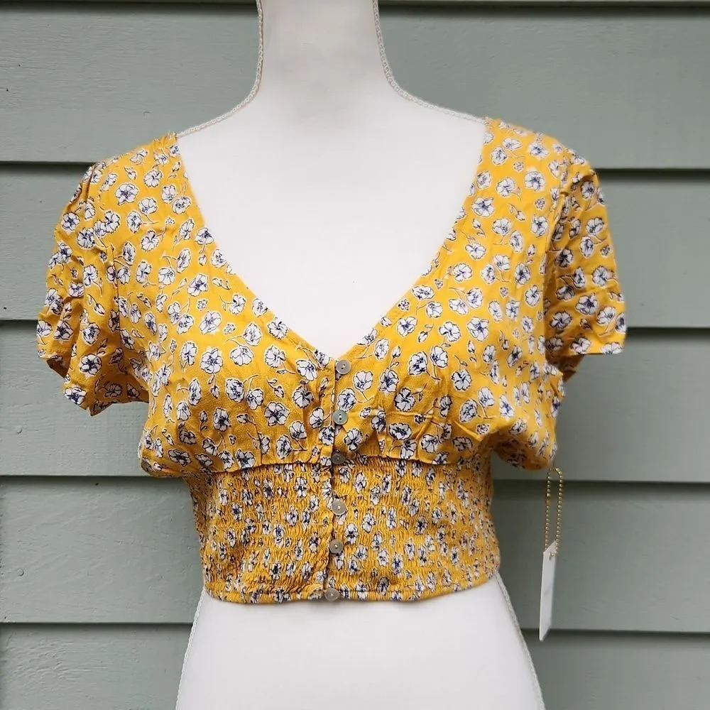 Forever 21 Floral Cropped Blouse - Picture 1 of 4
